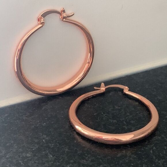 18K Rose Gold Plated Hoop Earrings Polished Large Round Tube Hoops Unisex Hoops - Picture 6 of 10